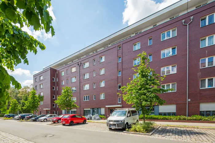 3 Raumwohnung mit Wintergarten / Anmietung nur mit WBS 100  ! — photo 1